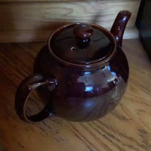 Sadler teapot Brown Betty